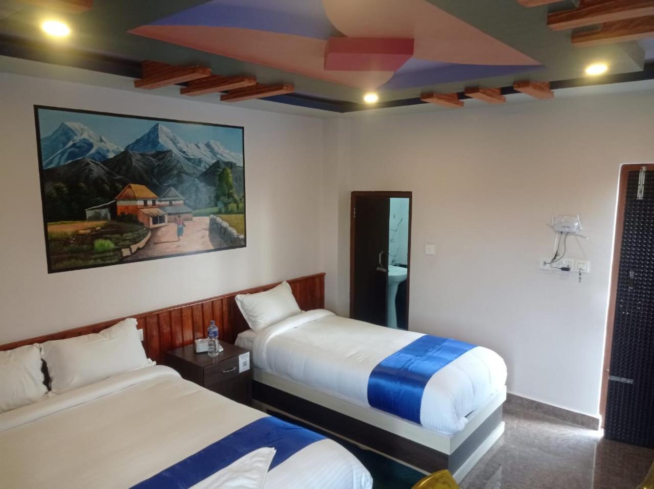 Hotel Namo Buddha ソーラハ エクステリア 写真